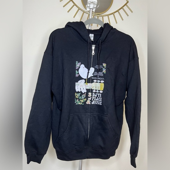 NWOT Woodstock music festival black Gildan Zip up hoodie pockets large - Picture 2 of 7